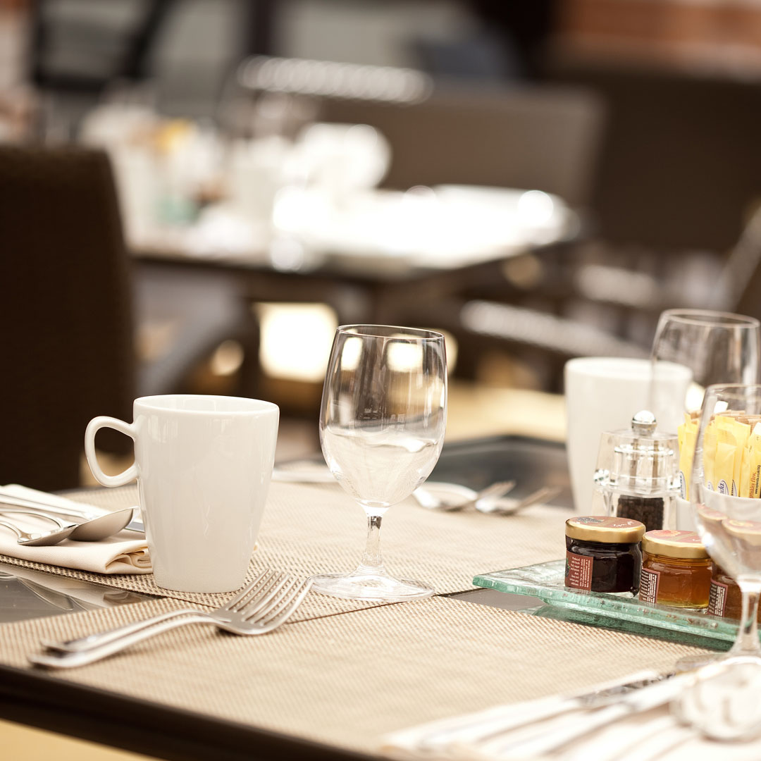 Divan İstanbul Hotel Dining