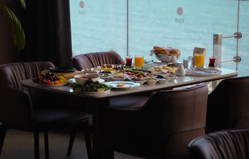 Divan Mersin Hotel Dining